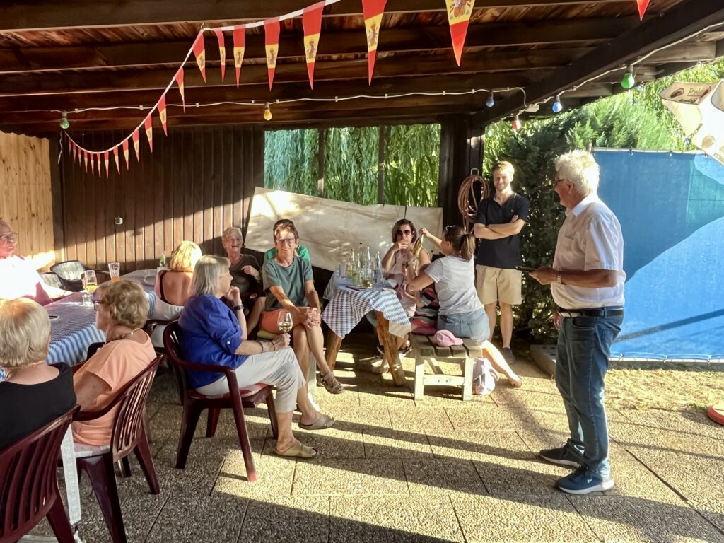 Laubenfest unter spanischer Sonne – „Buenas noches y buen provecho!“